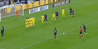 星空体育-【意甲】卡卢卢造红牌卡瓦尔造乌龙，尤文1比0拉齐奥