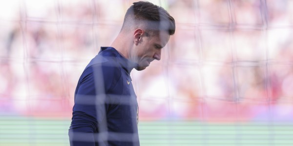 西媒：巴萨面临无法为球员注册的窘境，特尔施特根能否离队是关键