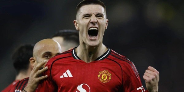 星空体育-曼联或无需再觅名帅：卡里克已从“救火队长”蜕变为头号主帅热门