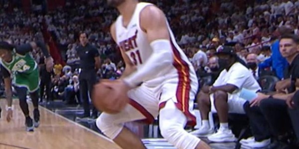 三分出界仍在困扰斯特鲁斯 NBA未来有望修正规则