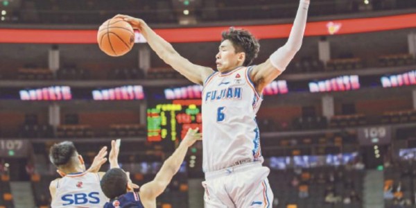 星空娱乐-俱乐部态度坚决，媒体人：福建男篮与邹阳签下两年B类续约合同