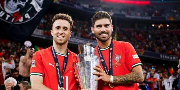 内维斯哽咽致辞若塔：国家队永远是你的家，我们一同踏上赛场