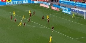 星空体育-哈兰德2射1传导演逆转 名宿：为了德甲，请留在他！