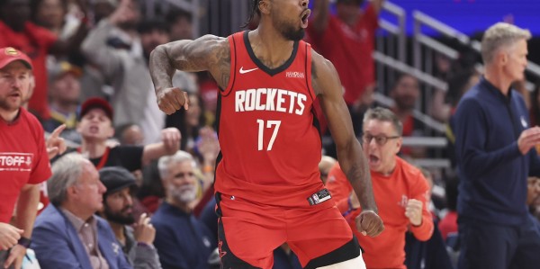 Xingkong-美媒：多支球队休赛期密集打探火箭前锋伊森动向