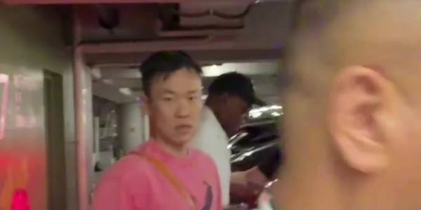 星空体育-杰伦-布朗现身上海 即将亮相杭州姚基金慈善赛16-17日