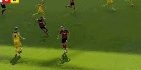 星空体育-哈兰德2射1传导演逆转 名宿：为了德甲，请留在他！