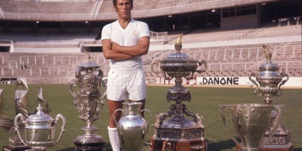 Xingkong-【人物】阿曼西奥：皇马右路主宰，后卫的“噩梦巫师”